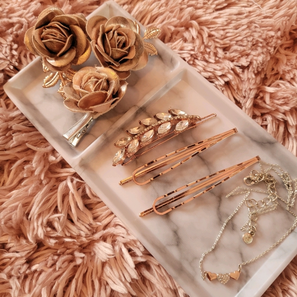 6 Peice Hairpin and LC Necklace Bundle